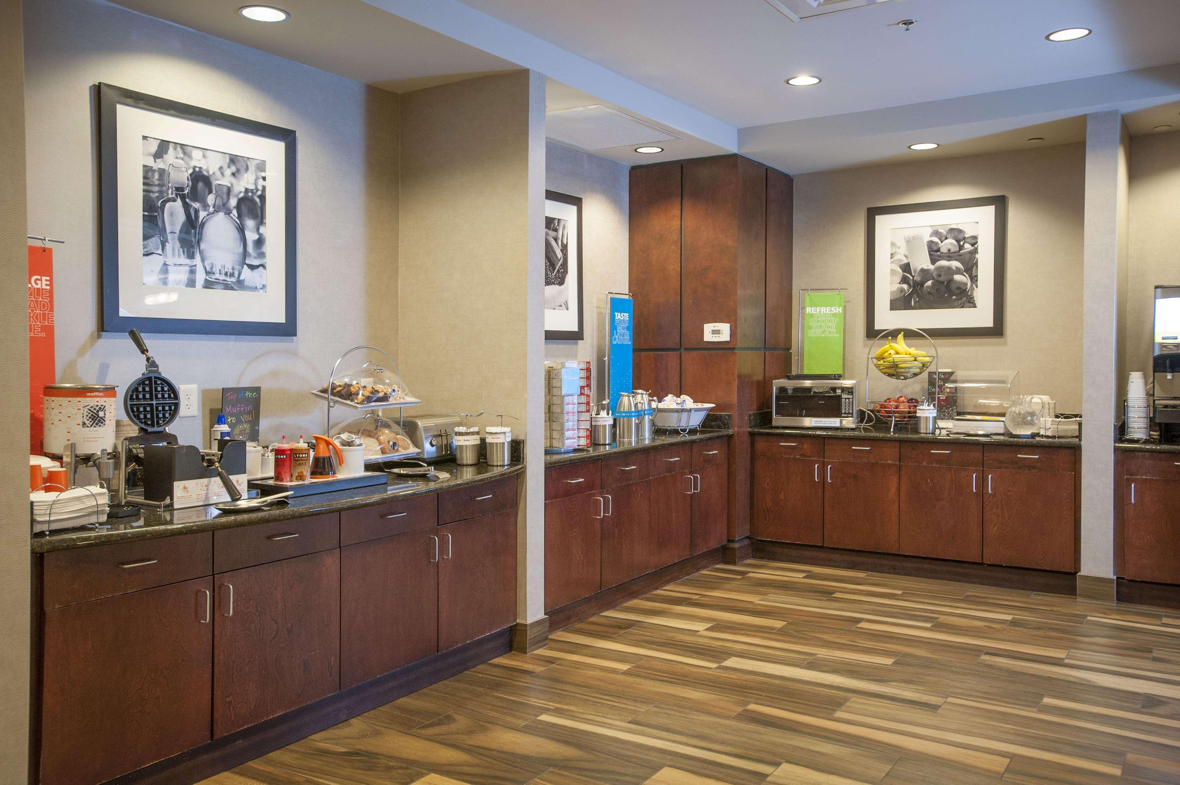 Hampton Inn & Suites Mobile Providence Park/Airport Dış mekan fotoğraf
