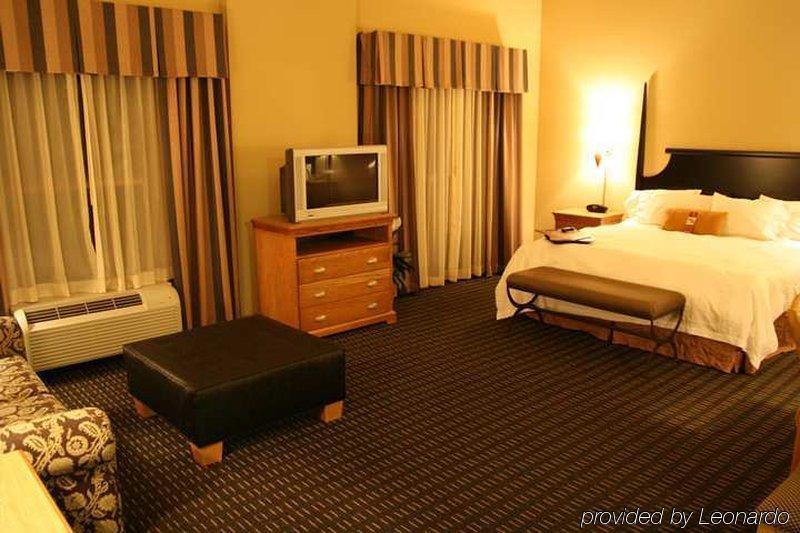 Hampton Inn & Suites Mobile Providence Park/Airport Oda fotoğraf